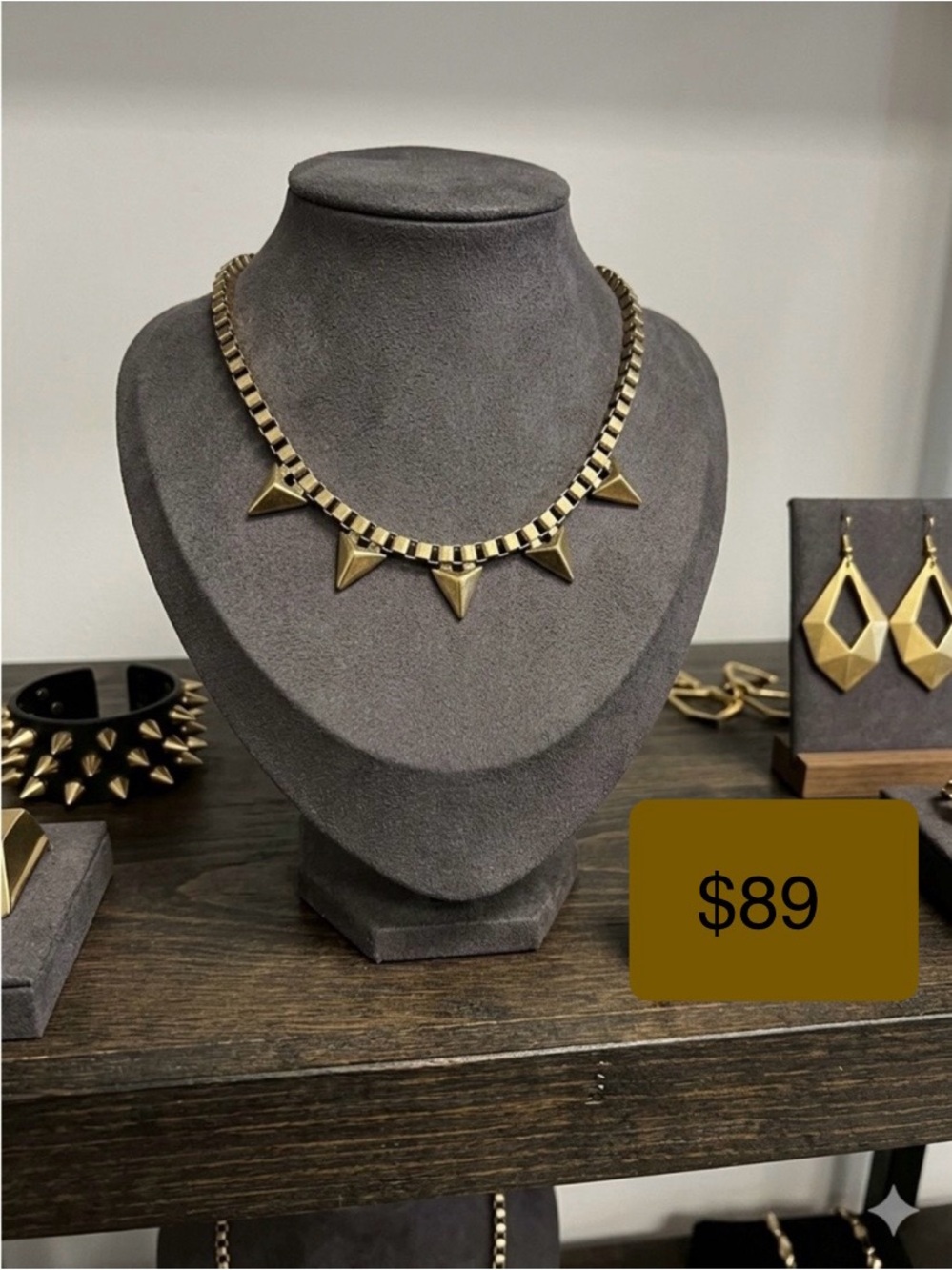 H&M EUC Trend Vintage Gold Spiked Choker • Archival Yorkdale Era Punk